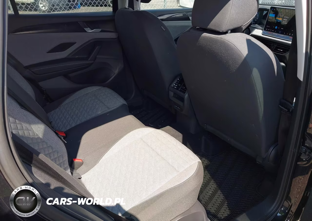 2025 Volkswagen Tiguan 2.0T S VIN:3VVBR7RM5SM073122 - 8