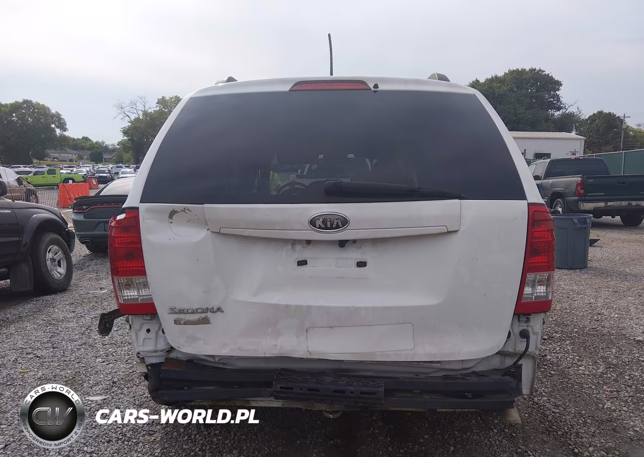 2011 Kia Sedona Lx VIN:KNDMG4C73B6365849 - 17