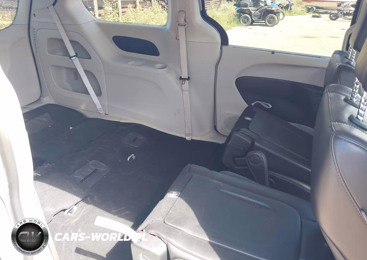 2024 Chrysler Pacifica Touring L VIN:2C4RC1BG4RR119851 - 8