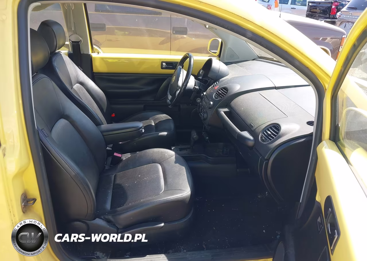 2010 Volkswagen New Beetle 2.5L VIN:3VWRW3AG7AM012502 - 5
