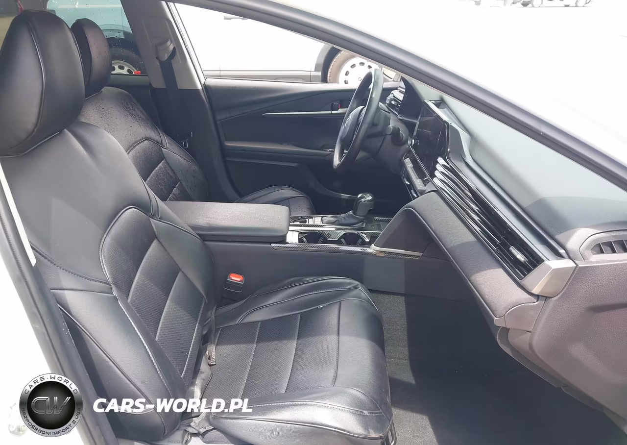 2025 Toyota Camry Le VIN:4T1DAACKXSU024945 - 5