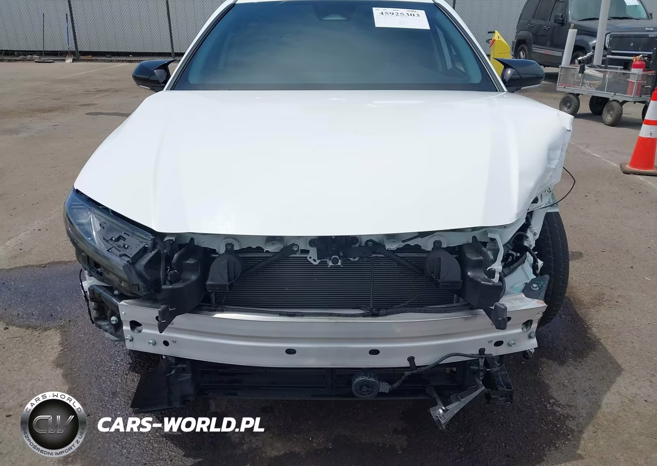 2025 Toyota Camry Le VIN:4T1DAACKXSU024945 - 6
