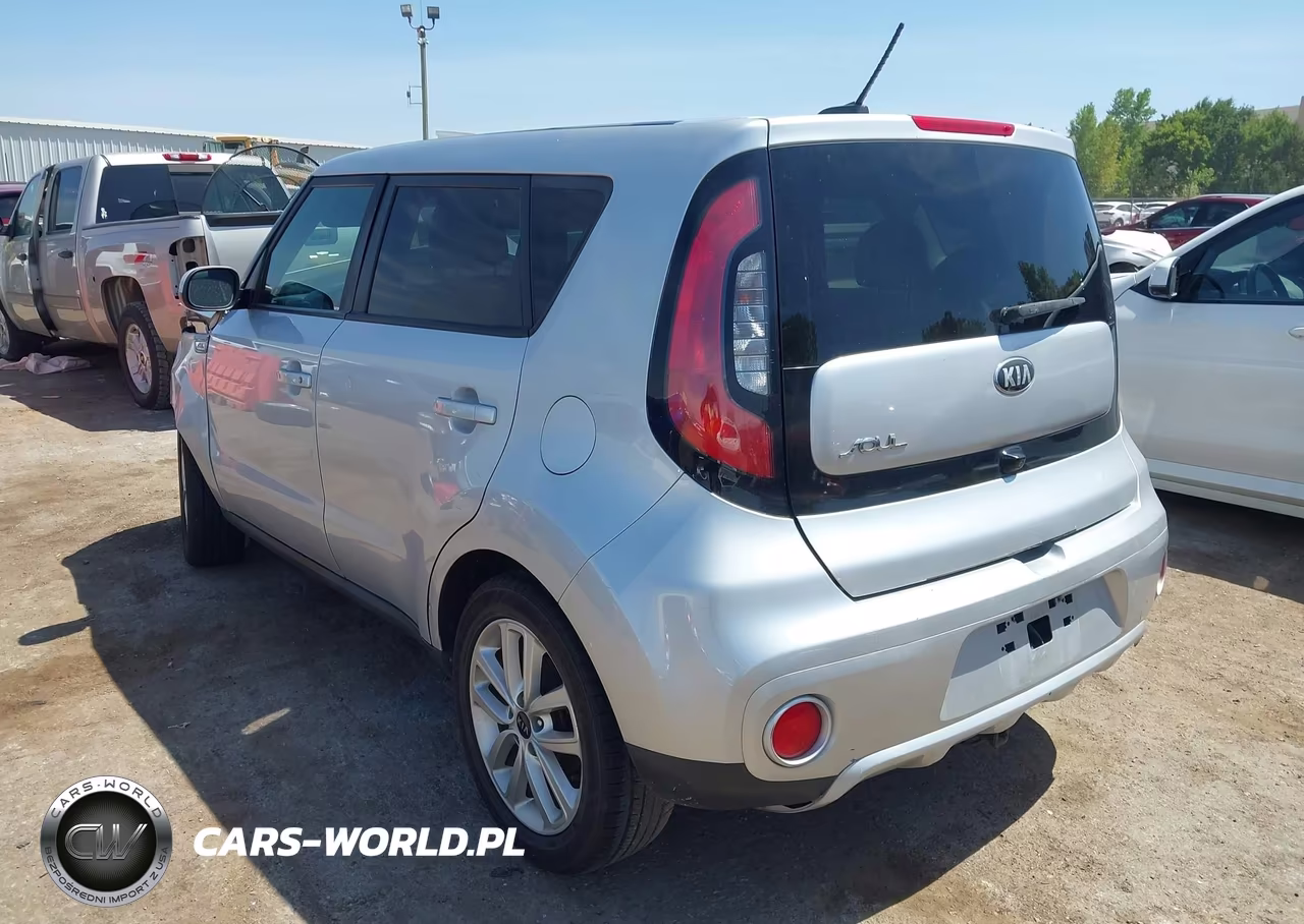 2017 Kia Soul + VIN:KNDJP3A53H7476466 - 3