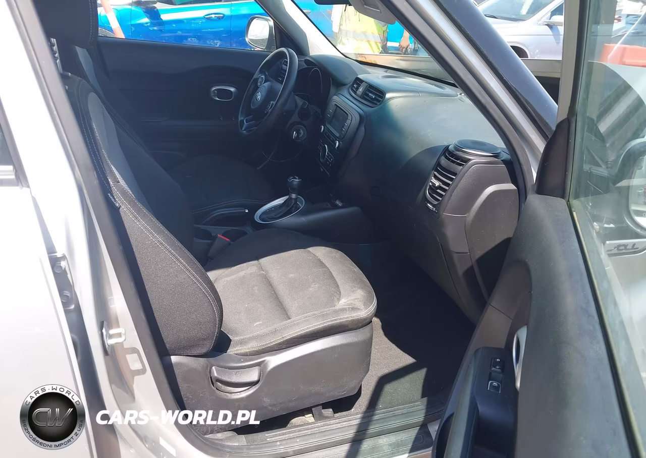 2017 Kia Soul + VIN:KNDJP3A53H7476466 - 5
