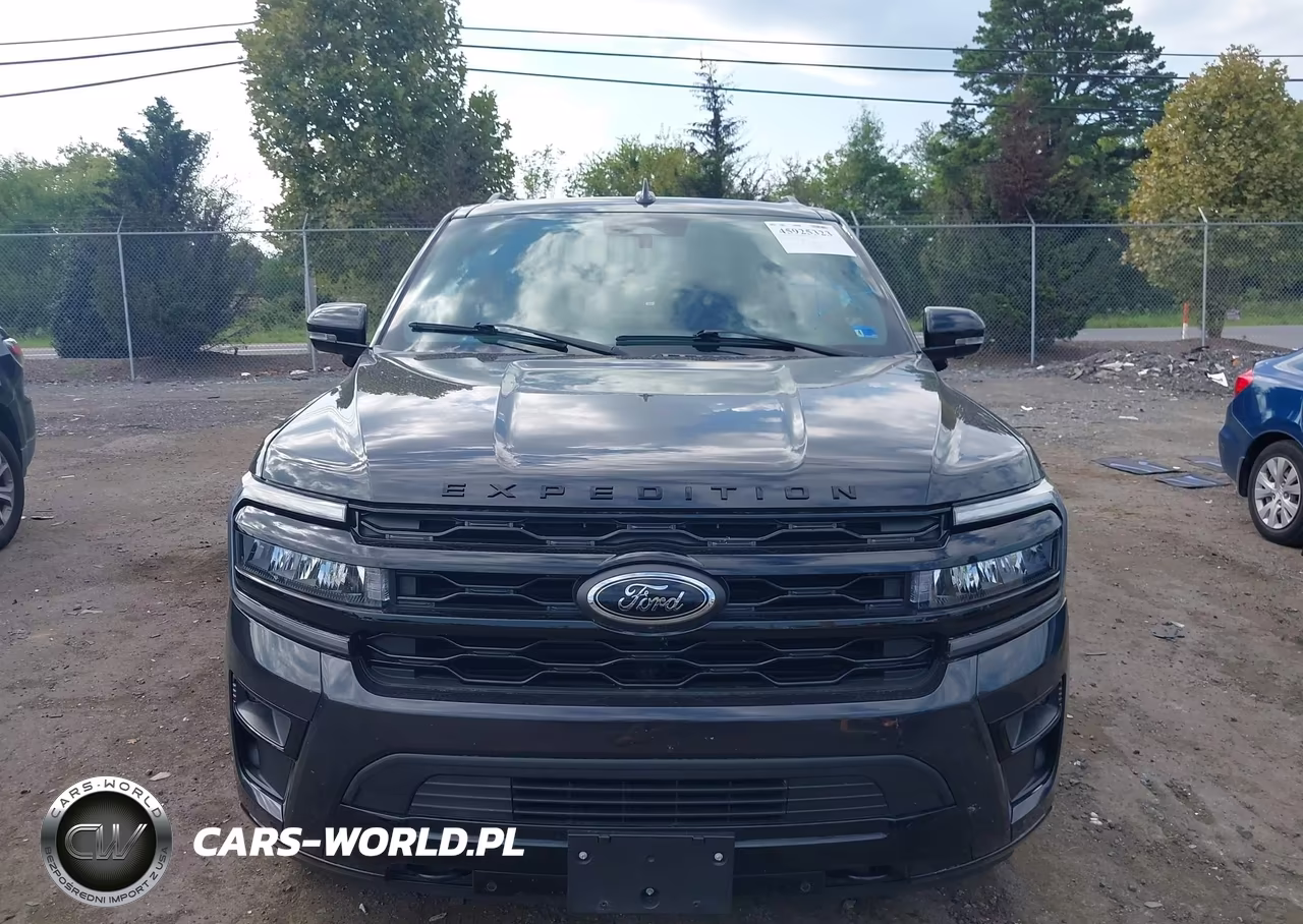 2023 Ford Expedition Limited VIN:1FMJU2AG6PEA19936 - 13