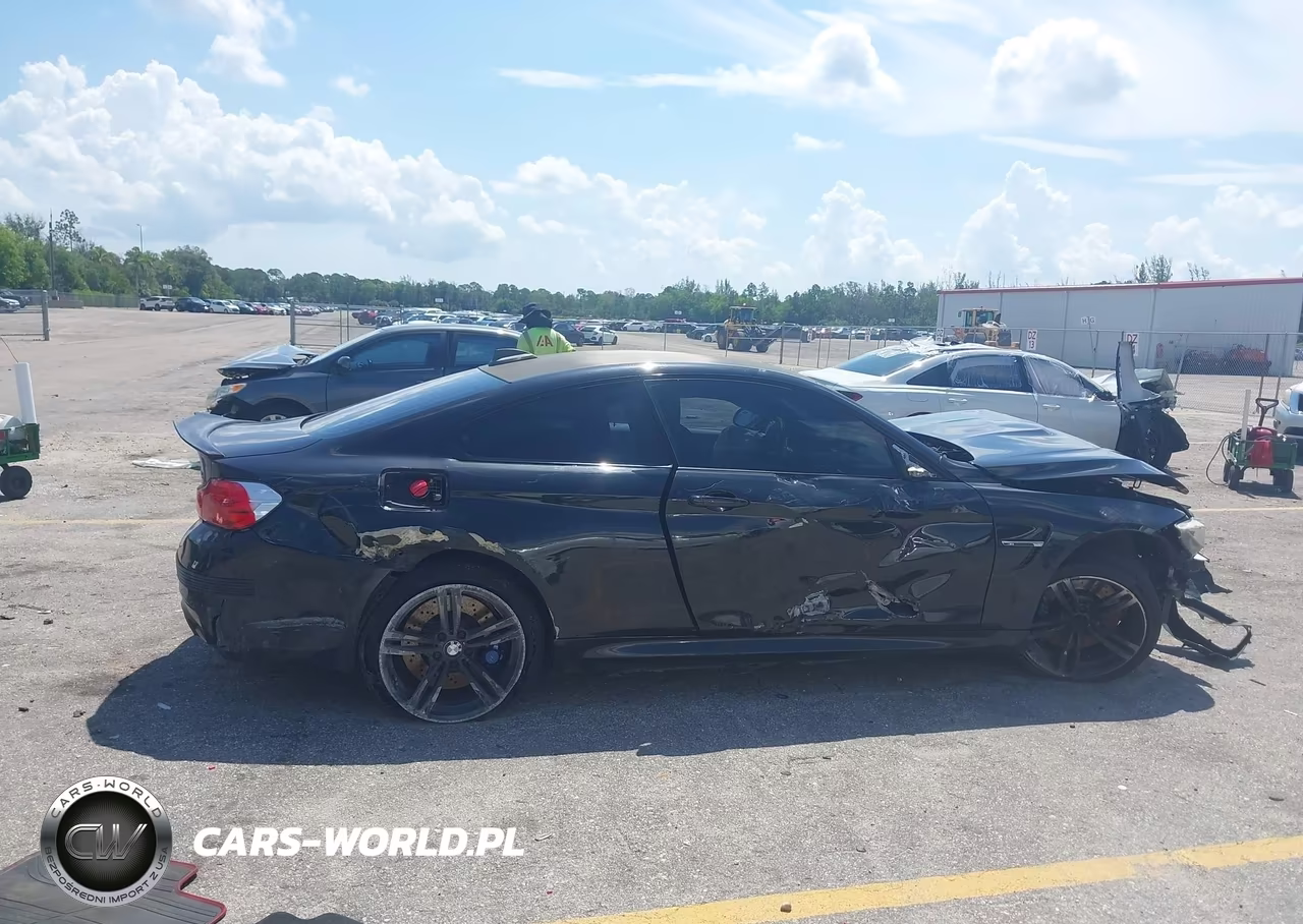 2015 BMW M4 VIN:WBS3R9C55FK334853 - 13
