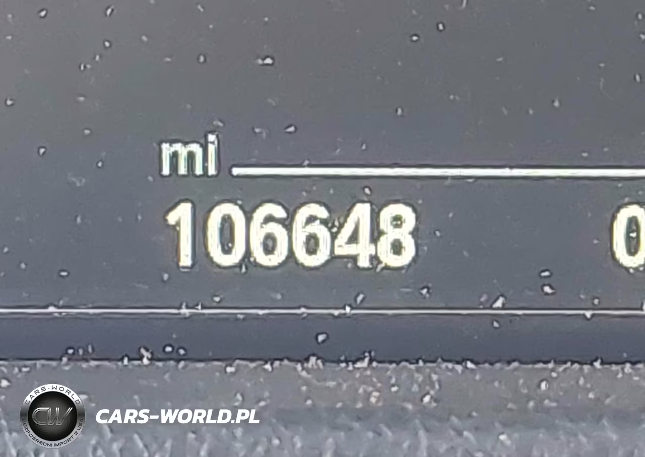 2015 BMW M4 VIN:WBS3R9C55FK334853 - 15