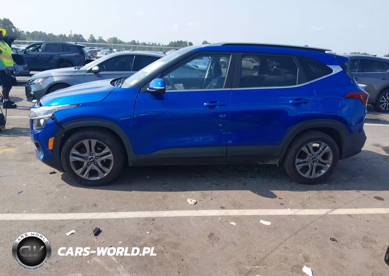 2022 Kia Seltos S VIN:KNDEU2AA2N7236466 - 14
