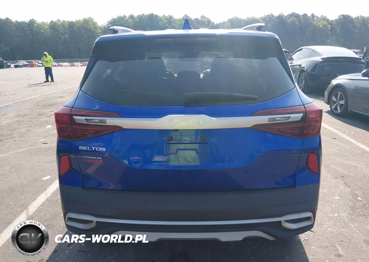 2022 Kia Seltos S VIN:KNDEU2AA2N7236466 - 16