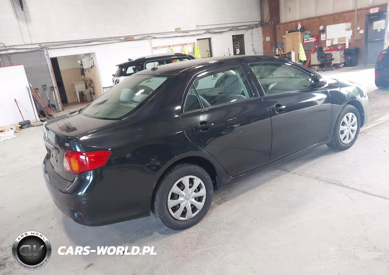 2010 Toyota Corolla Le VIN:JTDBU4EE9AJ080015 - 4