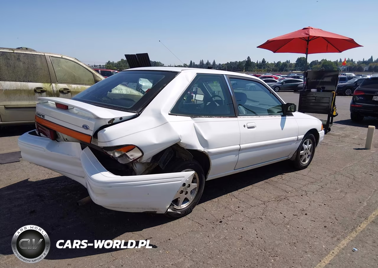 1996 Ford Escort Lx VIN:3FASP11J6TR153395 - 4