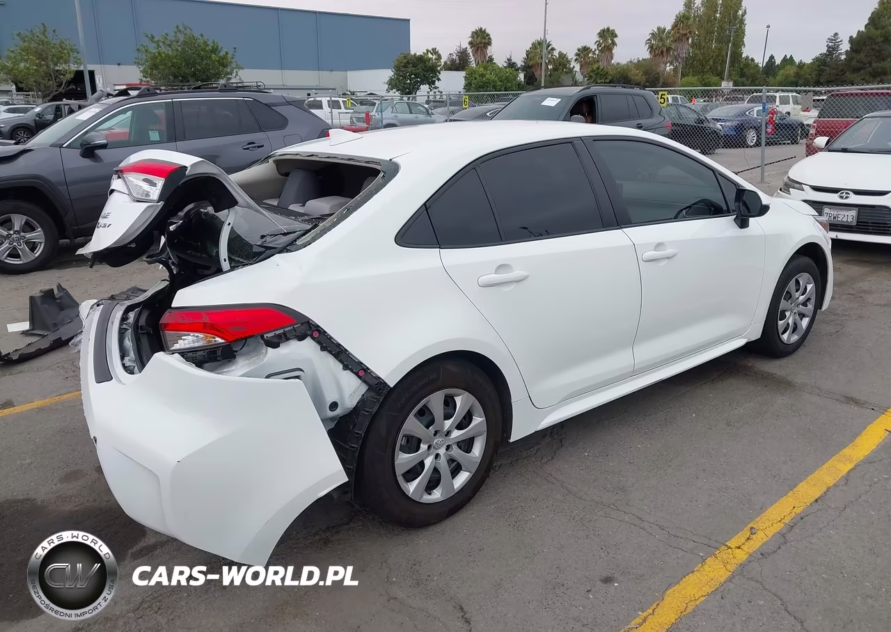 2025 Toyota Corolla Hybrid Le VIN:JTDBCMFE5S3092041 - 4