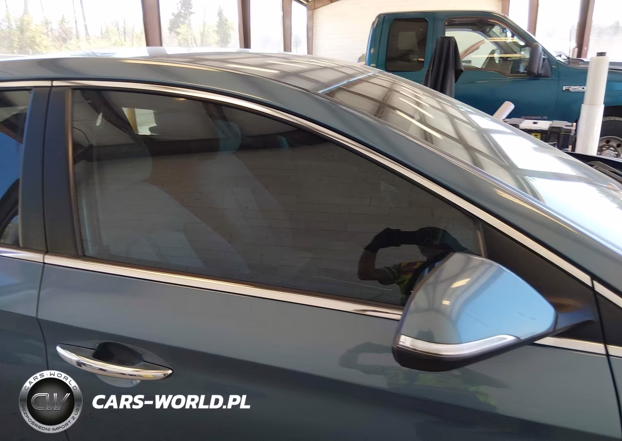 2016 Hyundai Sonata Hybrid Se VIN:KMHE24L1XGA035477 - 13
