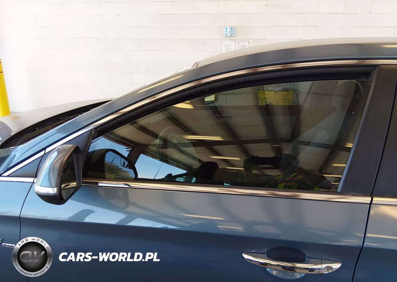 2016 Hyundai Sonata Hybrid Se VIN:KMHE24L1XGA035477 - 14