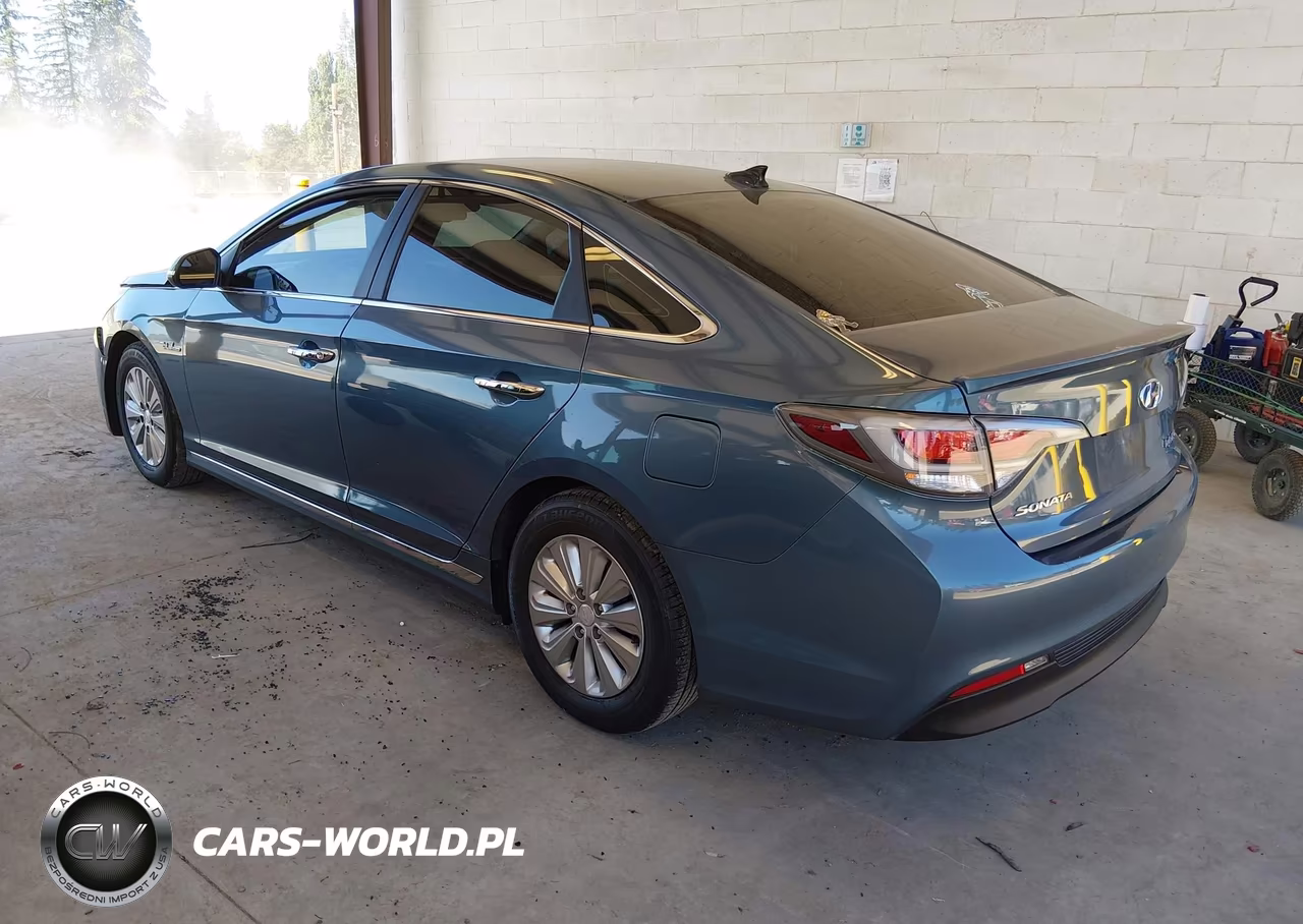 2016 Hyundai Sonata Hybrid Se VIN:KMHE24L1XGA035477 - 3