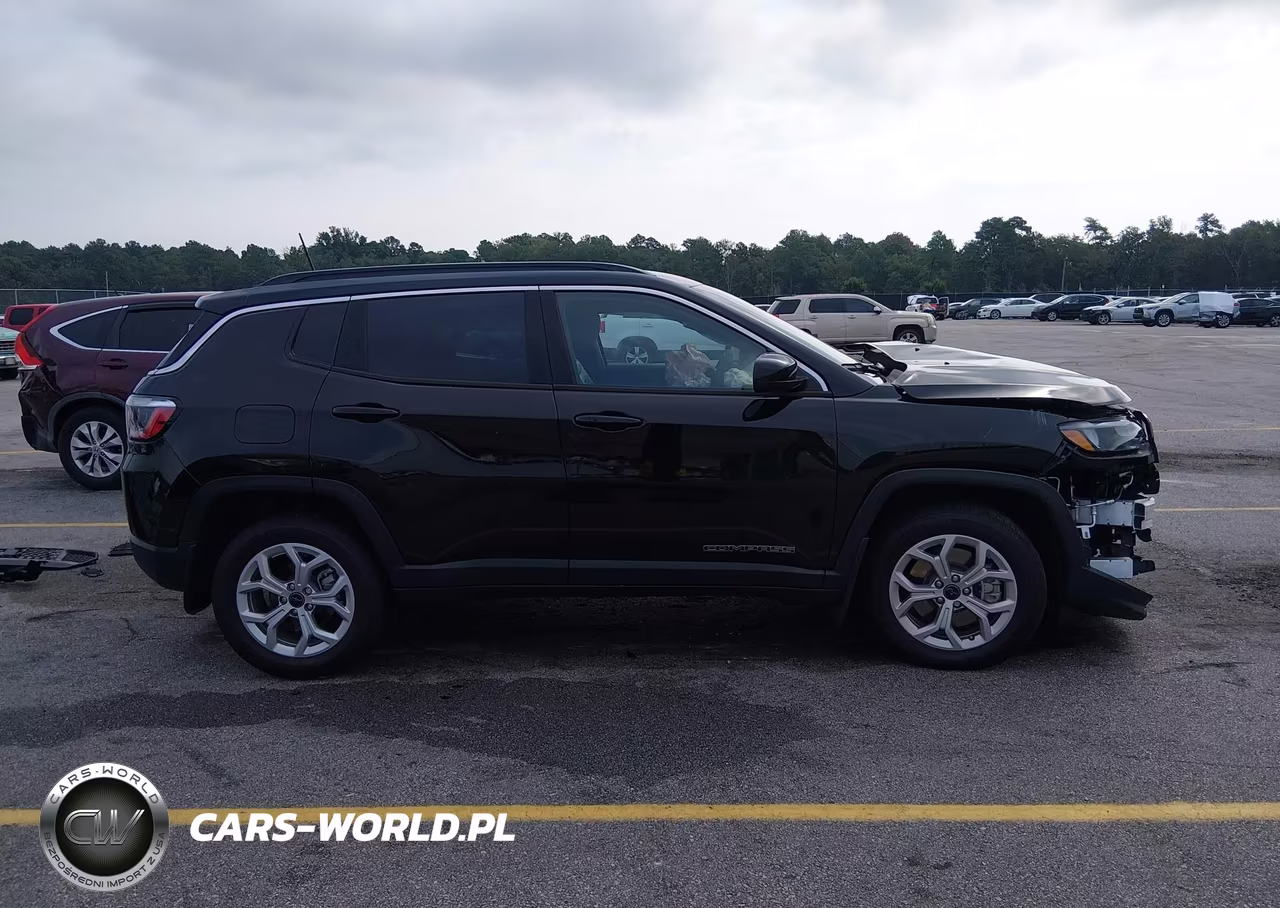 2026 Jeep Compass Latitude VIN:3C4NJDBN6TT189764 - 14