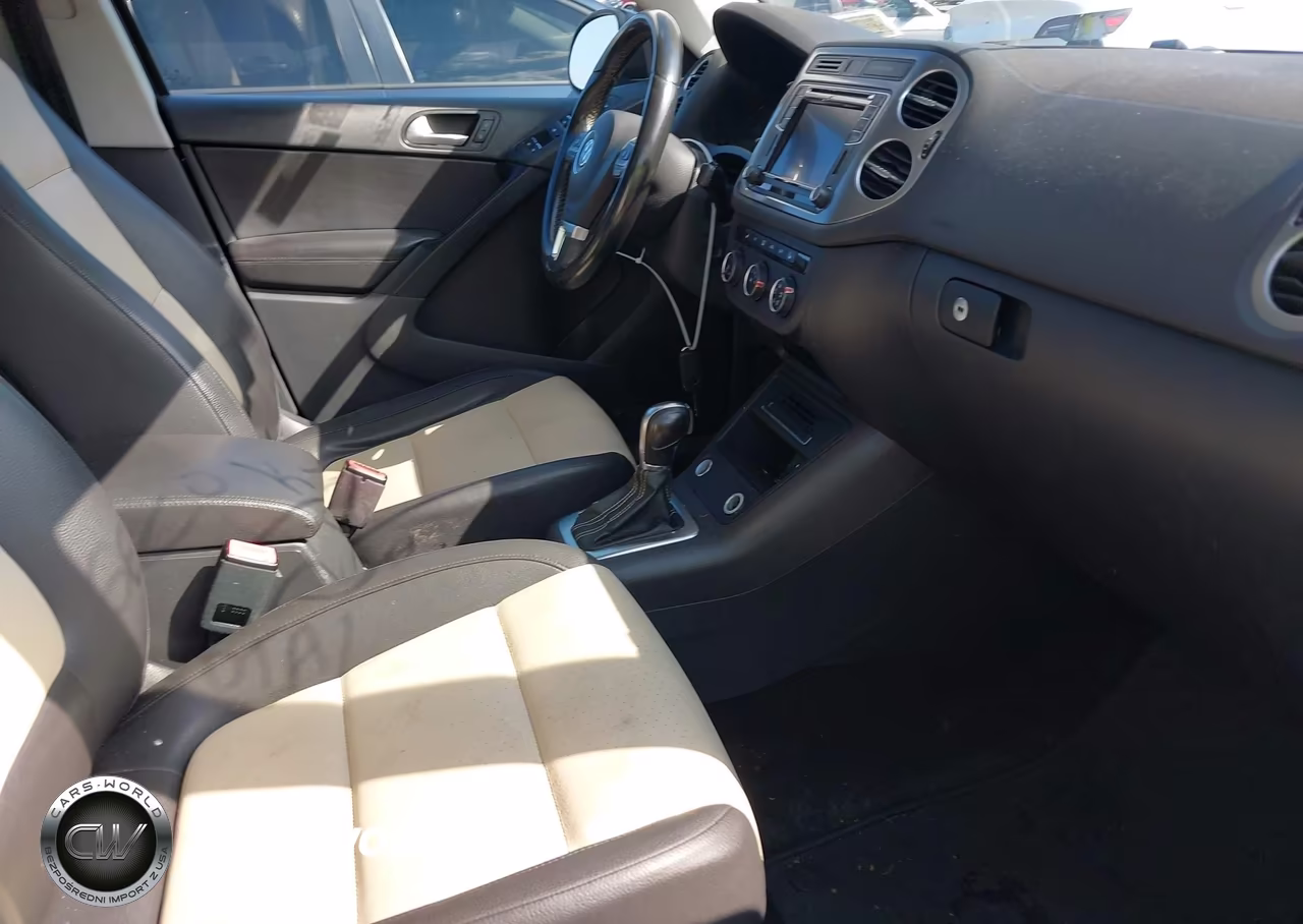 2016 Volkswagen Tiguan S-Se-Sel-R-Line VIN:WVGBV7AX2GW582149 - 5