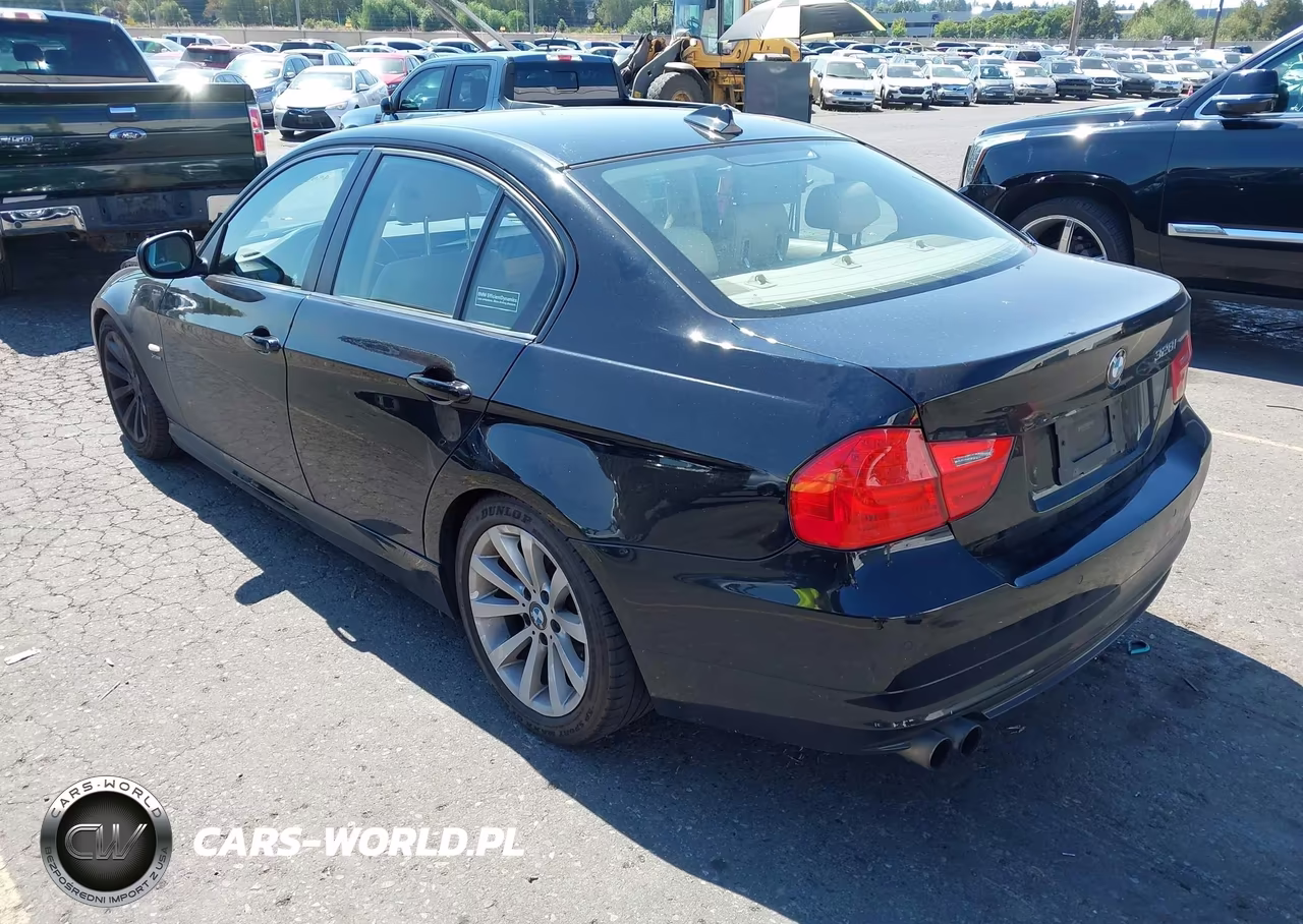 2011 BMW 328I xDrive VIN:WBAPK5C58BF127458 - 3