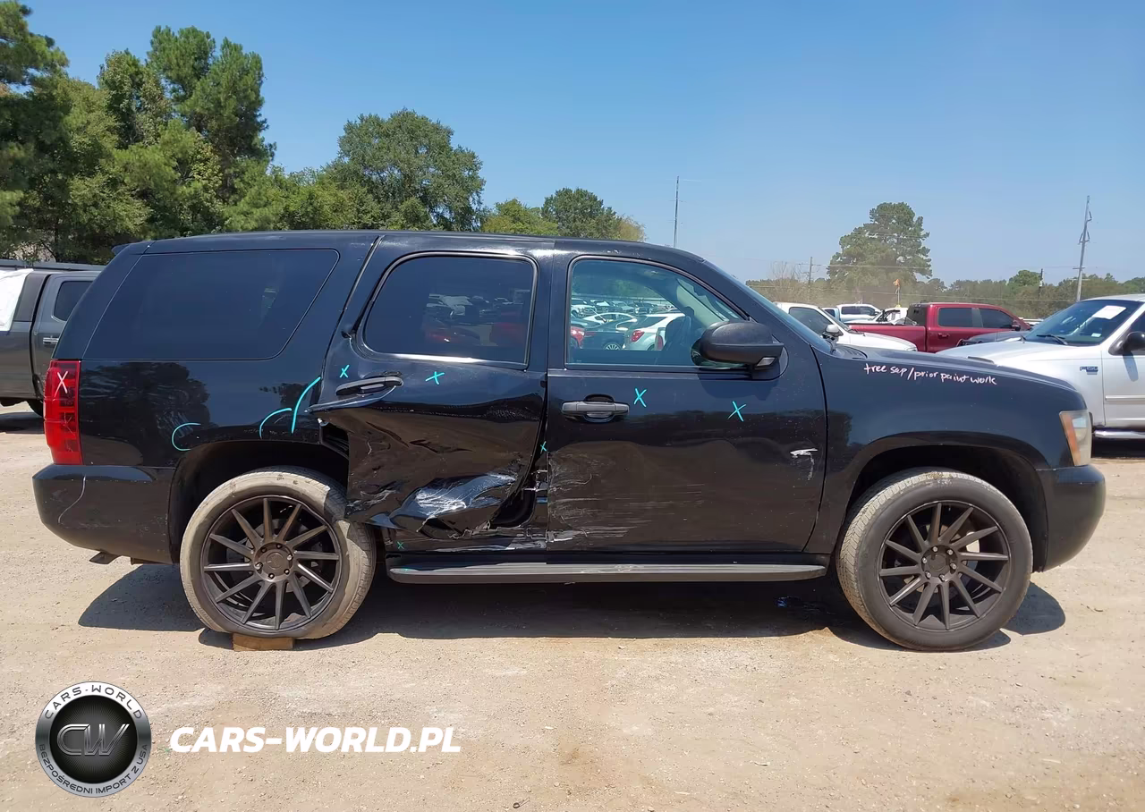 2014 Chevrolet Tahoe Commercial VIN:1GNLC2E09ER205822 - 13