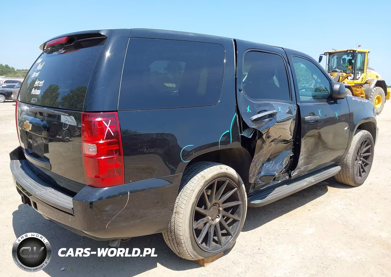 2014 Chevrolet Tahoe Commercial VIN:1GNLC2E09ER205822 - 4