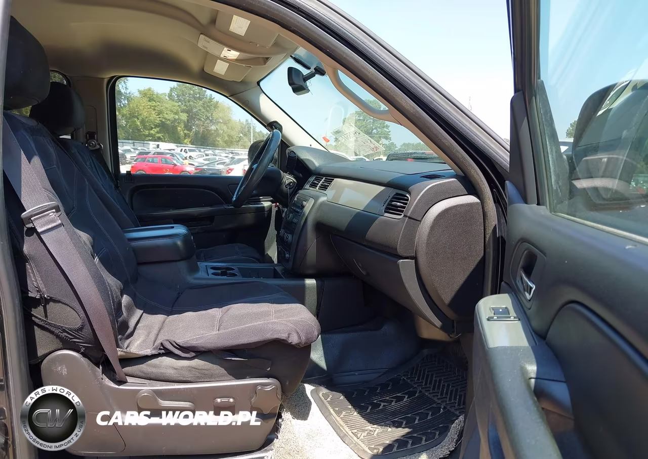 2014 Chevrolet Tahoe Commercial VIN:1GNLC2E09ER205822 - 5