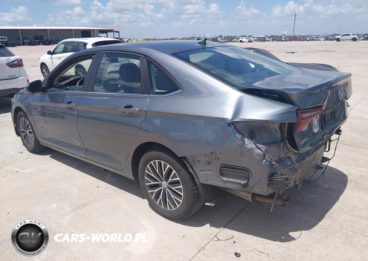 2019 Volkswagen Jetta VIN:3VWC57BU6KM001352 - 3