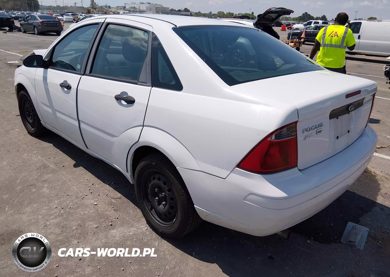 2007 Ford Focus S-Se-Ses VIN:1FAHP34N37W231204 - 3