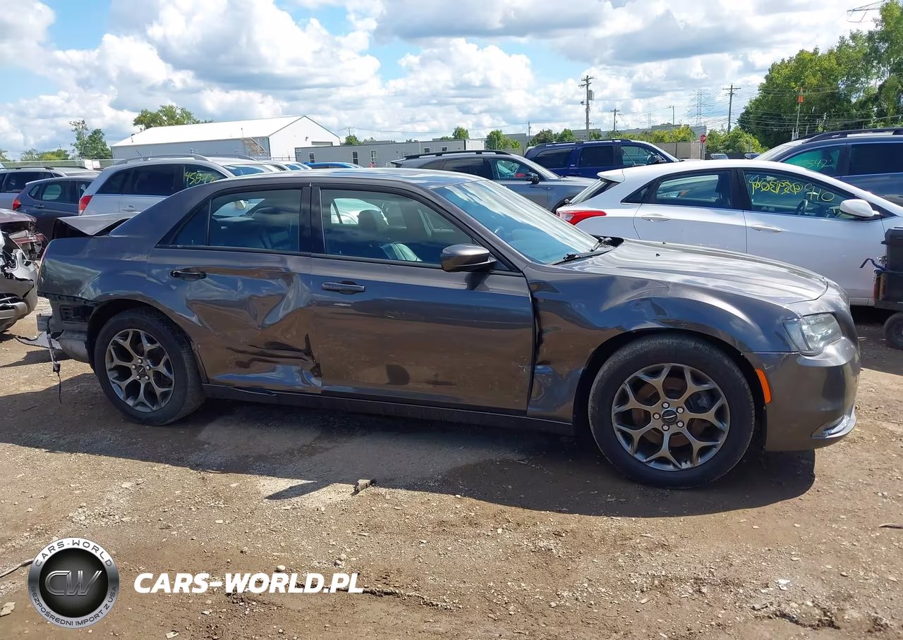2015 Chrysler 300 S VIN:2C3CCAGGXFH830796 - 14