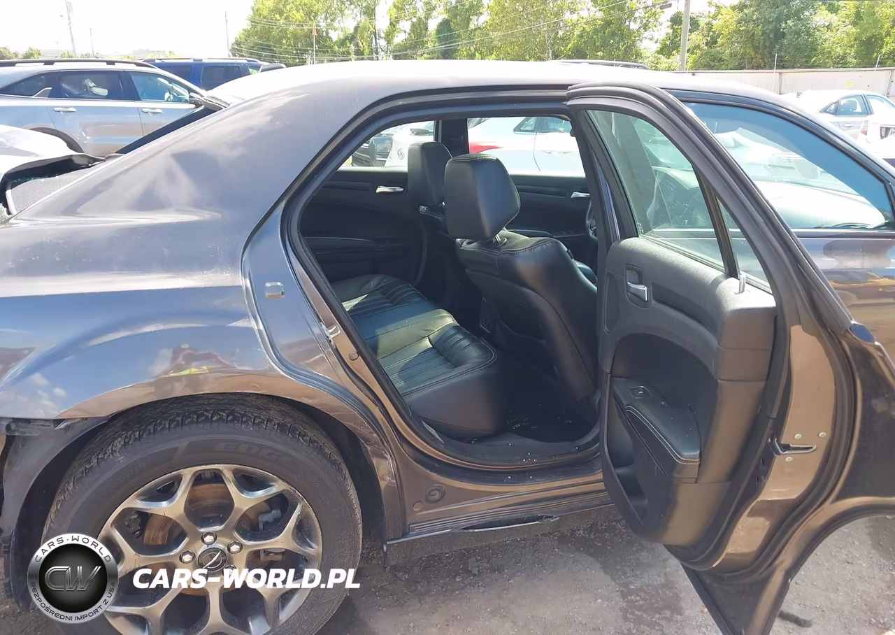 2015 Chrysler 300 S VIN:2C3CCAGGXFH830796 - 8