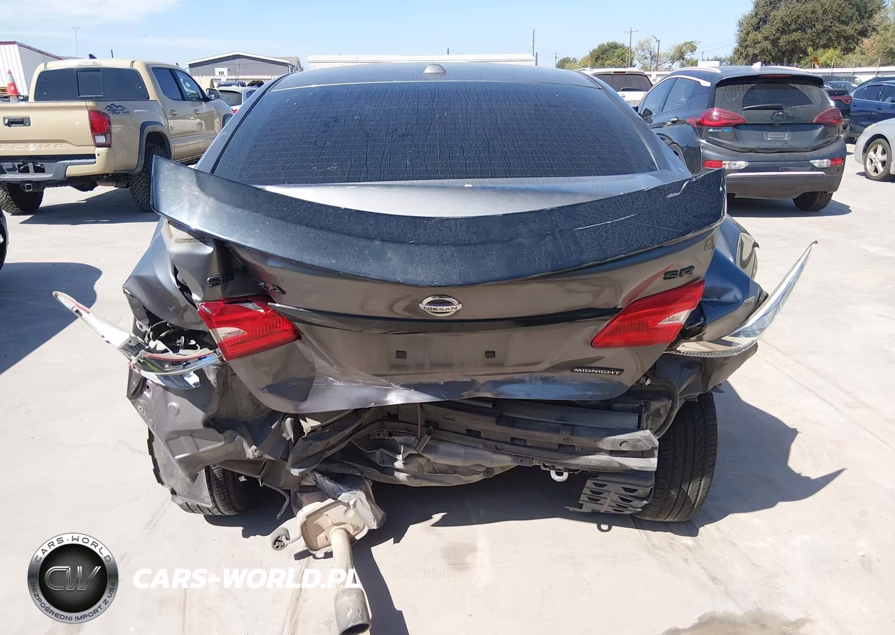 2018 Nissan Sentra Sr VIN:3N1AB7AP8JY334208 - 17