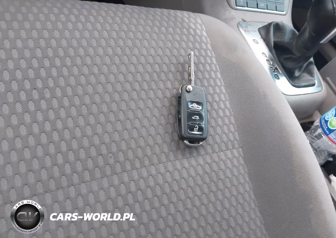 2011 Volkswagen Tiguan S VIN:WVGBV7AX5BW534833 - 11
