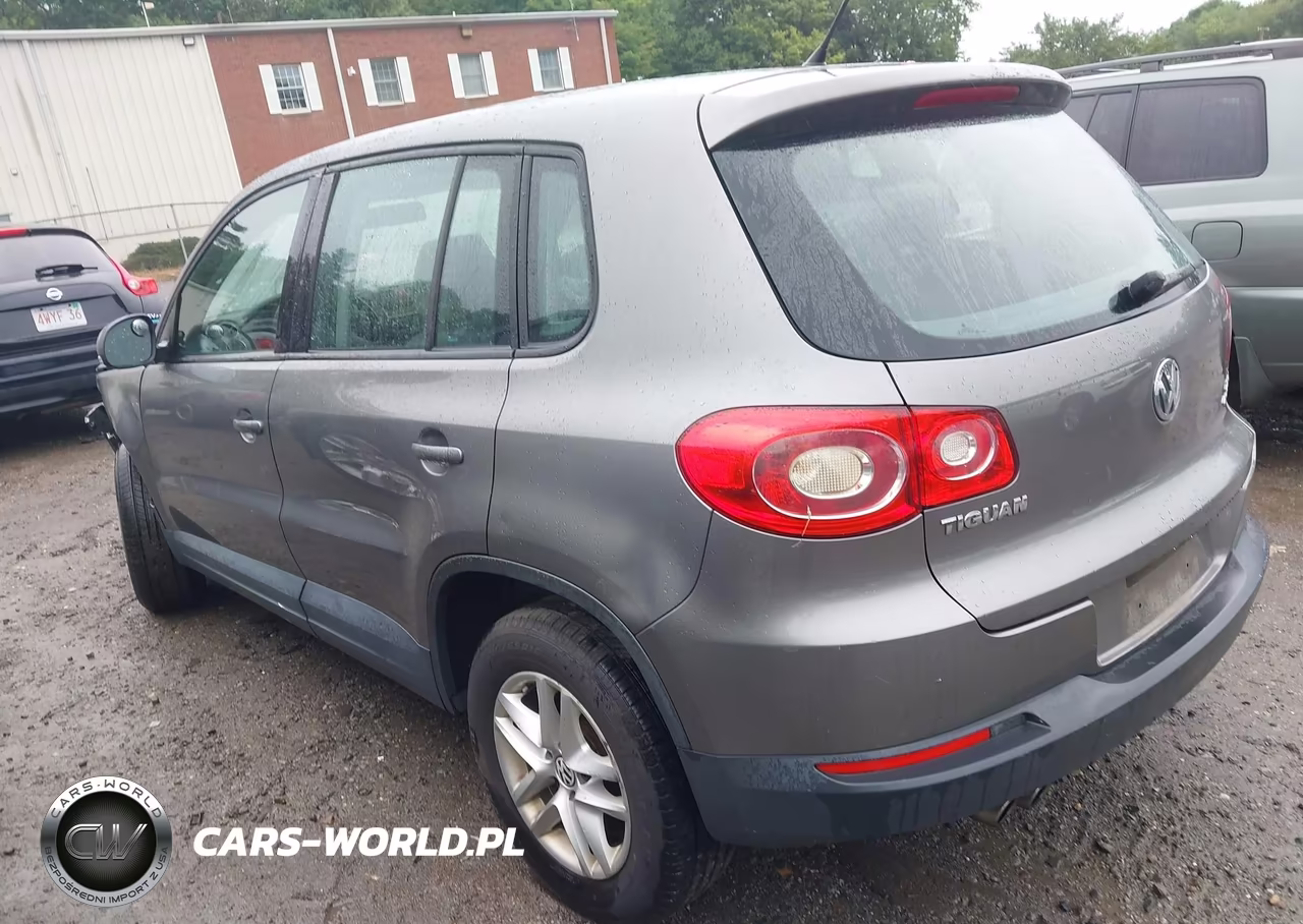 2011 Volkswagen Tiguan S VIN:WVGBV7AX5BW534833 - 3