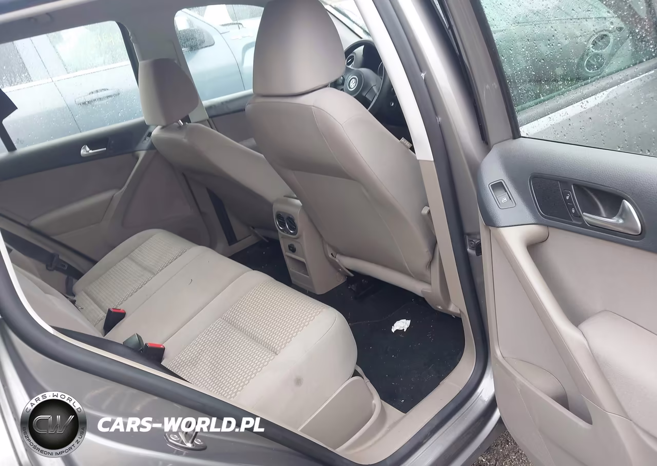 2011 Volkswagen Tiguan S VIN:WVGBV7AX5BW534833 - 8