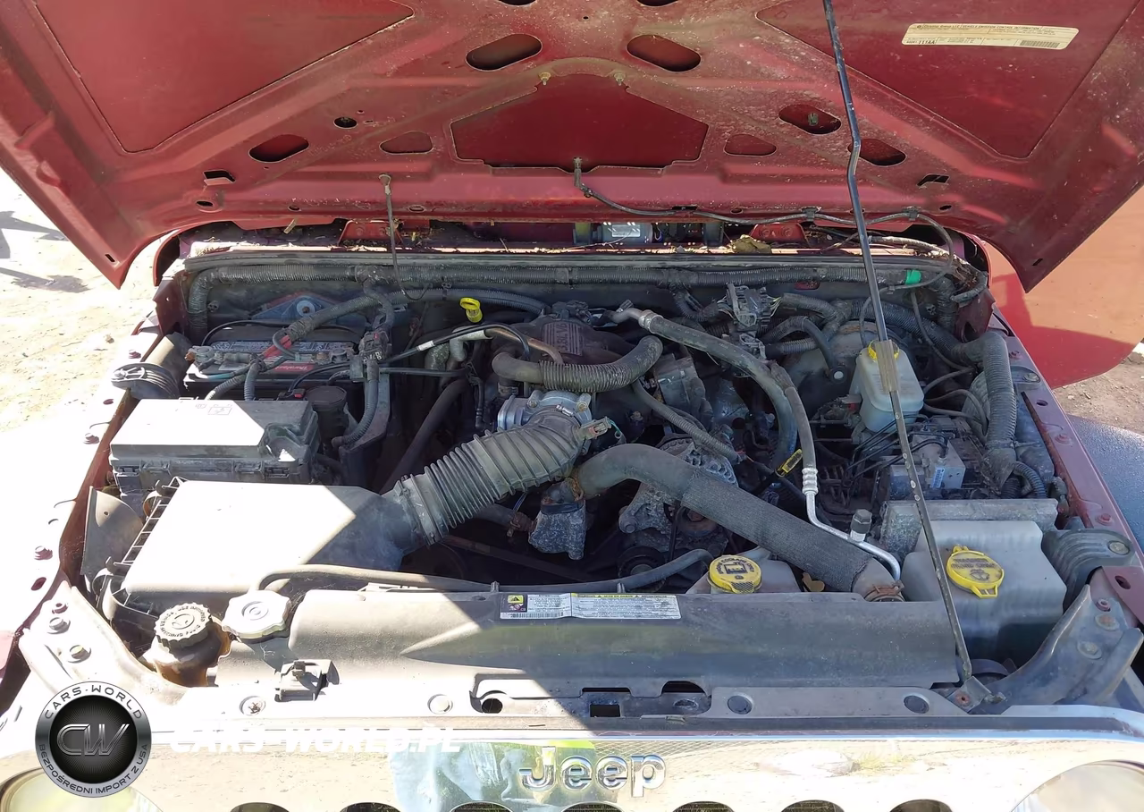 2011 Jeep Wrangler Unlimited Sport VIN:1J4BA3H15BL561245 - 10