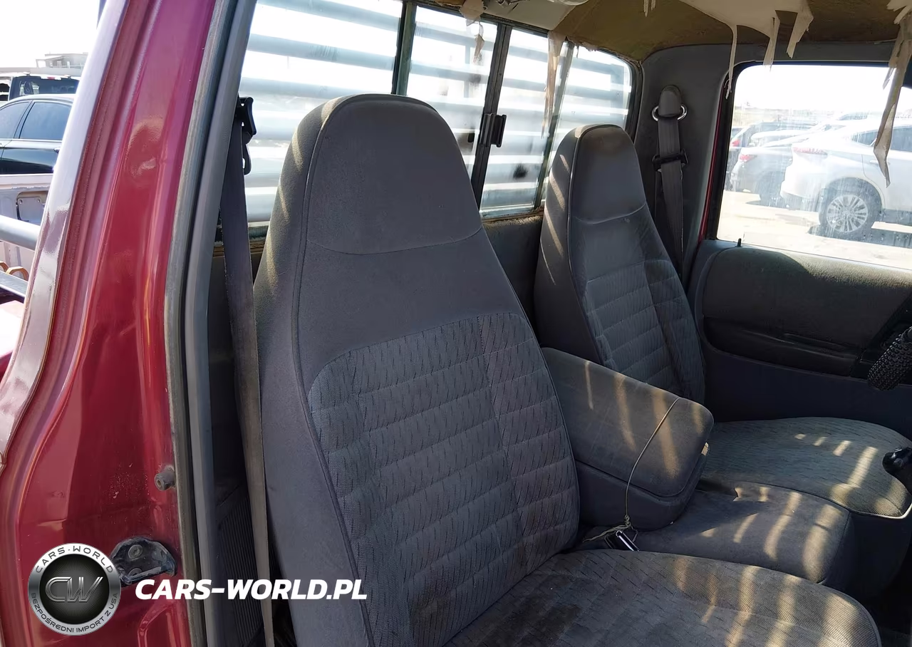 1994 Ford Ranger VIN:1FTCR10A3RUE82244 - 8