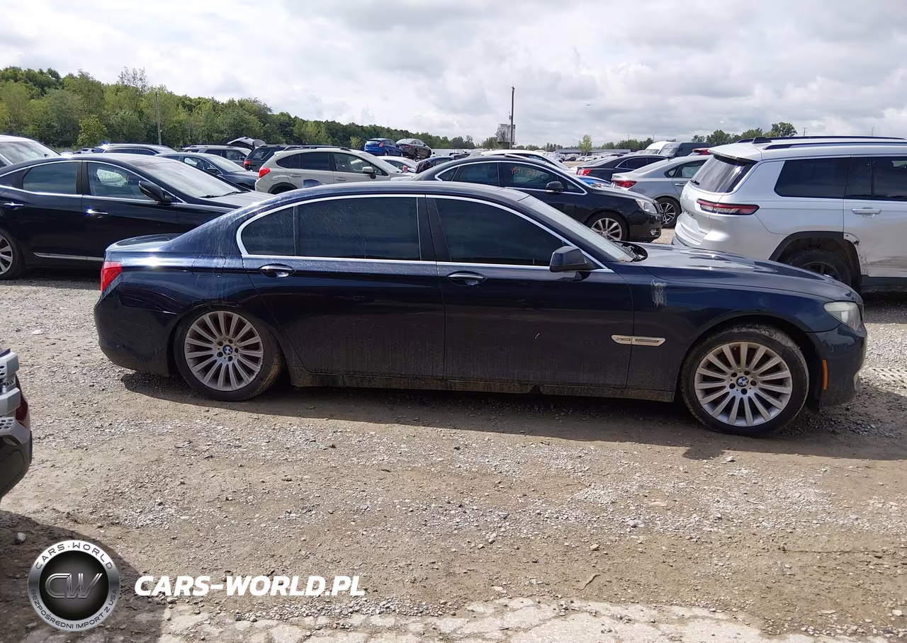 2012 BMW 750Li xDrive VIN:WBAKC8C52CC436502 - 13