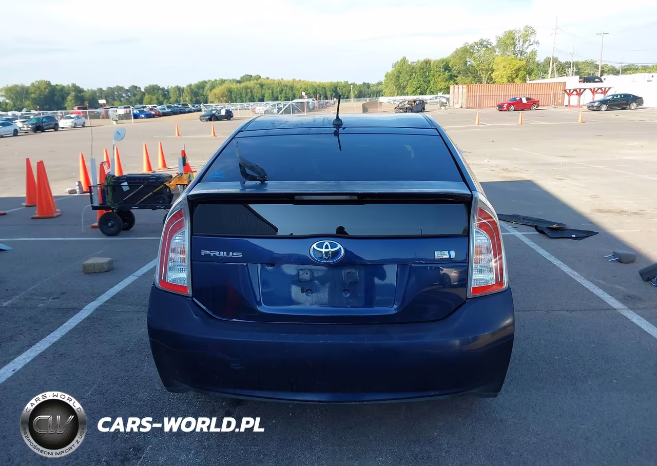 2015 Toyota Prius Three VIN:JTDKN3DU1F0416351 - 15