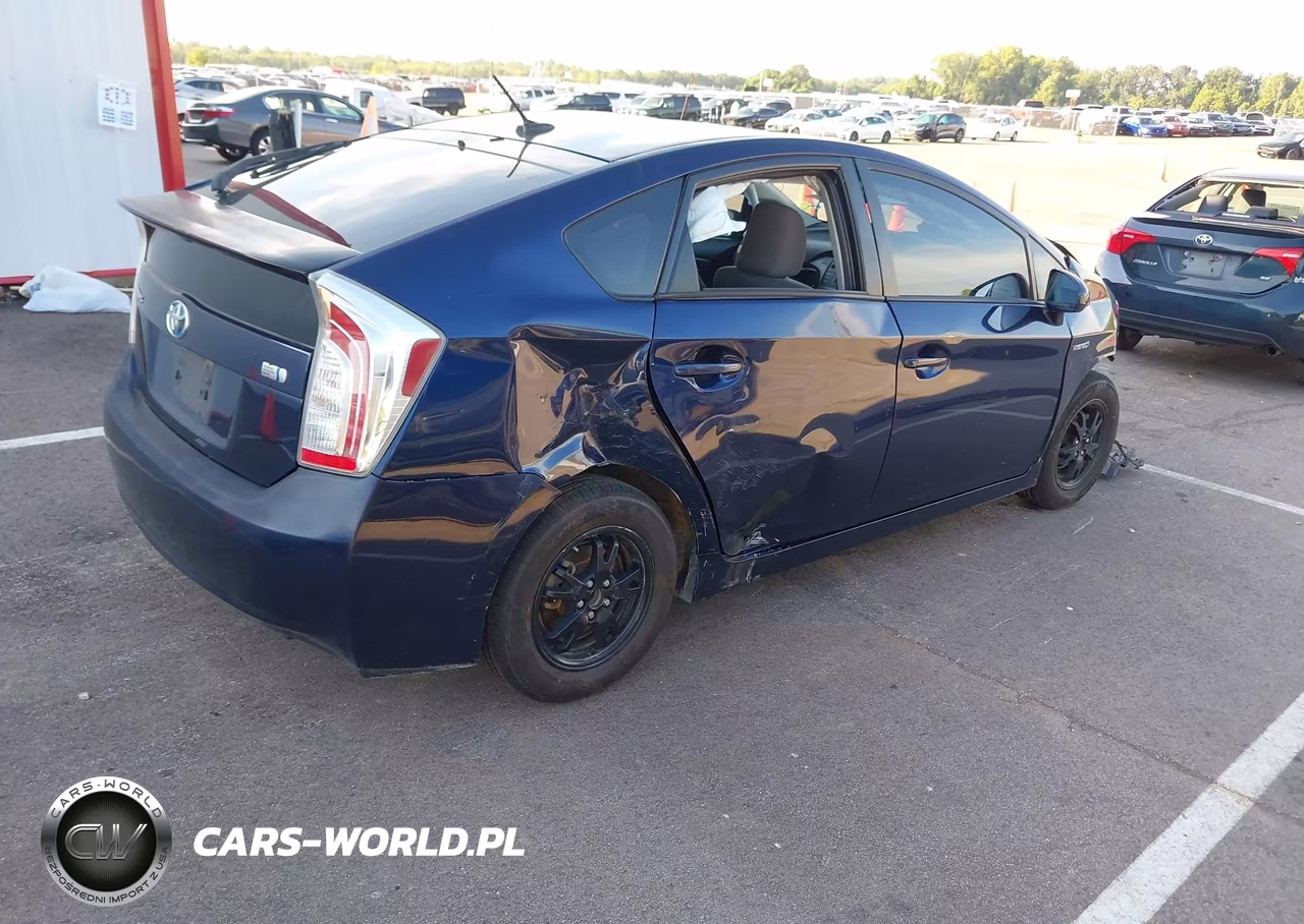2015 Toyota Prius Three VIN:JTDKN3DU1F0416351 - 4