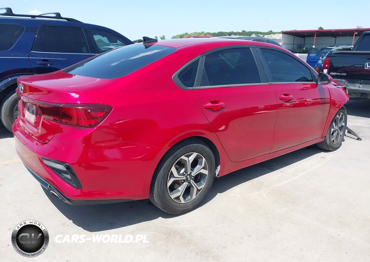2019 Kia Forte Lxs VIN:3KPF24AD8KE083359 - 4