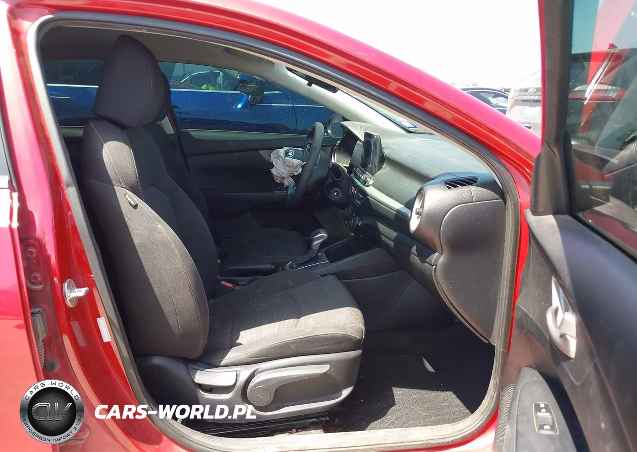 2019 Kia Forte Lxs VIN:3KPF24AD8KE083359 - 5