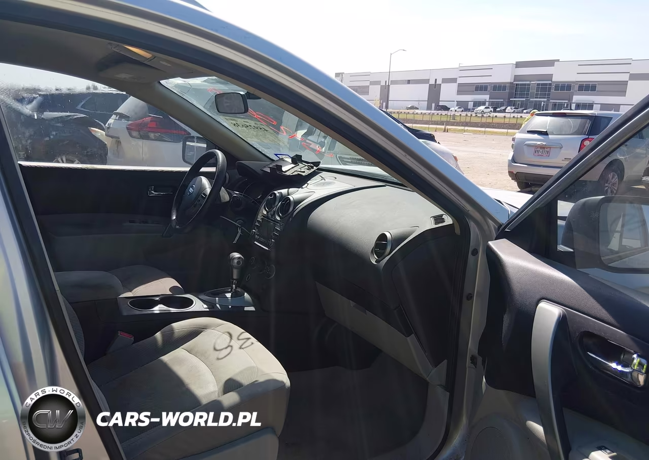 2015 Nissan Rogue Select S VIN:JN8AS5MT9FW674819 - 5