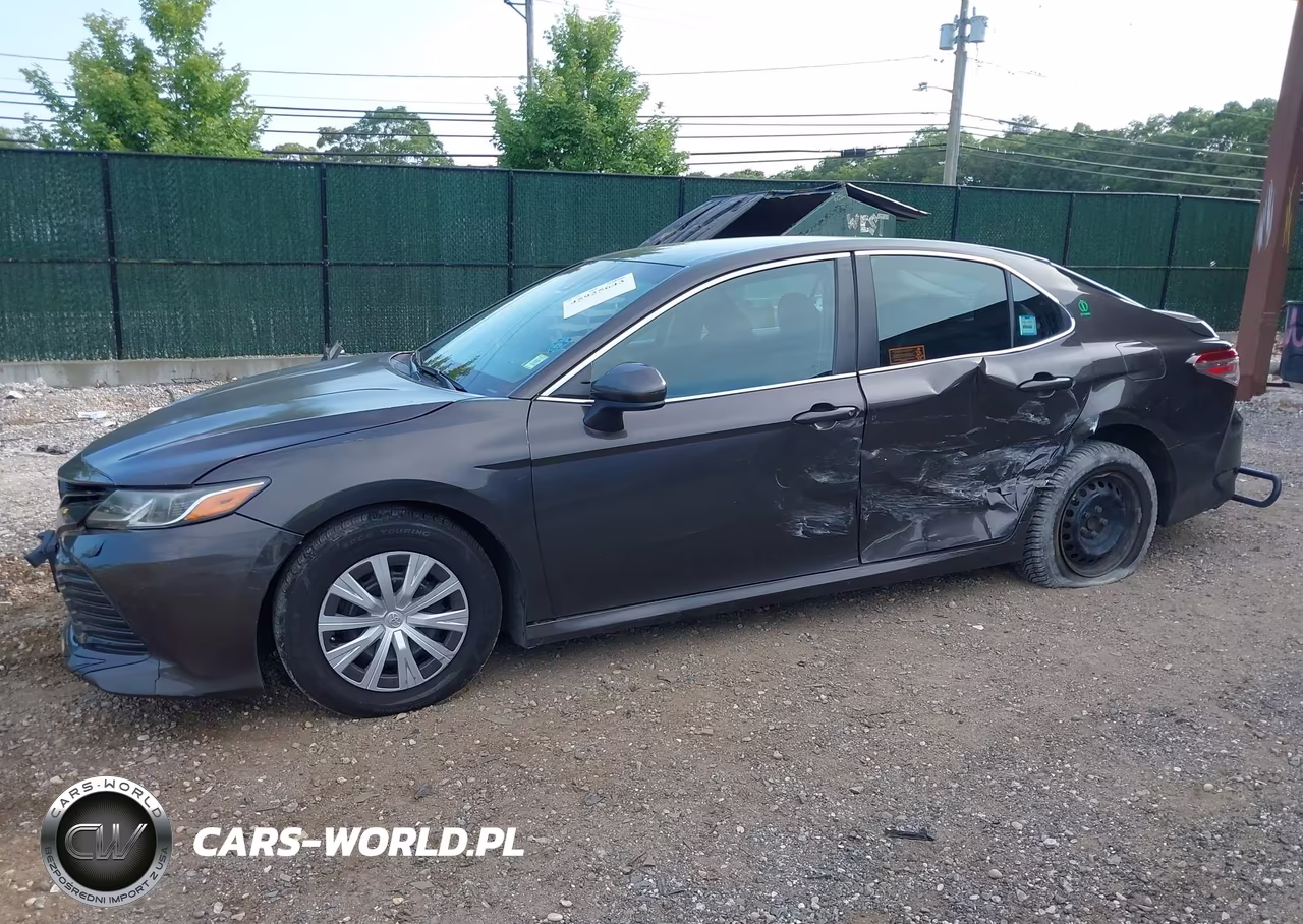 2018 Toyota Camry Hybrid Le VIN:4T1B31HK3JU500378 - 6