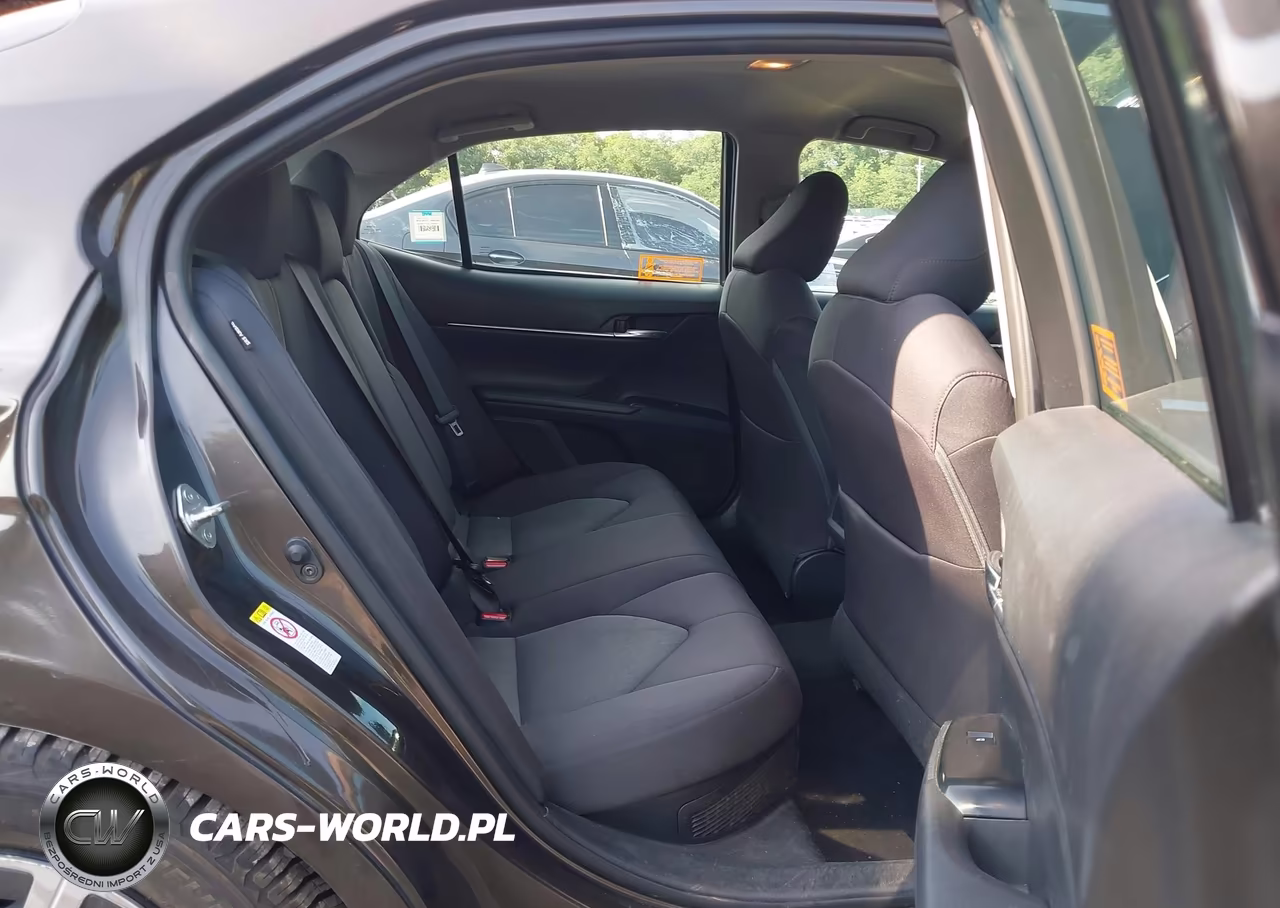 2018 Toyota Camry Hybrid Le VIN:4T1B31HK3JU500378 - 8