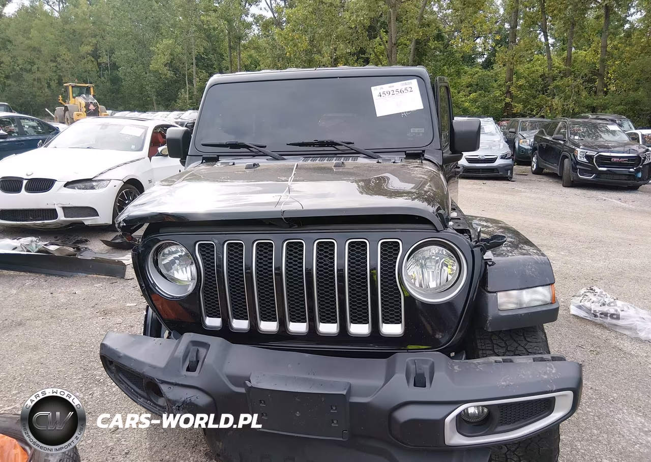 2018 Jeep Wrangler Unlimited Sahara VIN:1C4HJXEG2JW294644 - 12