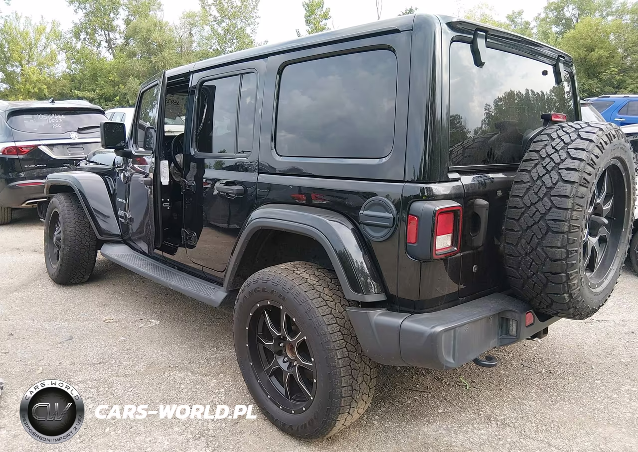 2018 Jeep Wrangler Unlimited Sahara VIN:1C4HJXEG2JW294644 - 3