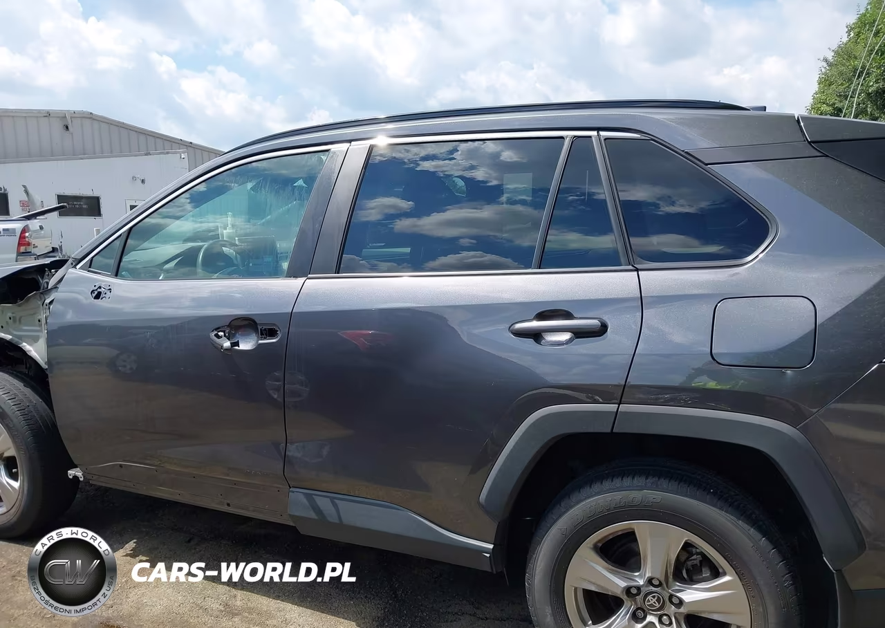 2023 Toyota Rav4 Xle VIN:2T3W1RFV6PC245424 - 15