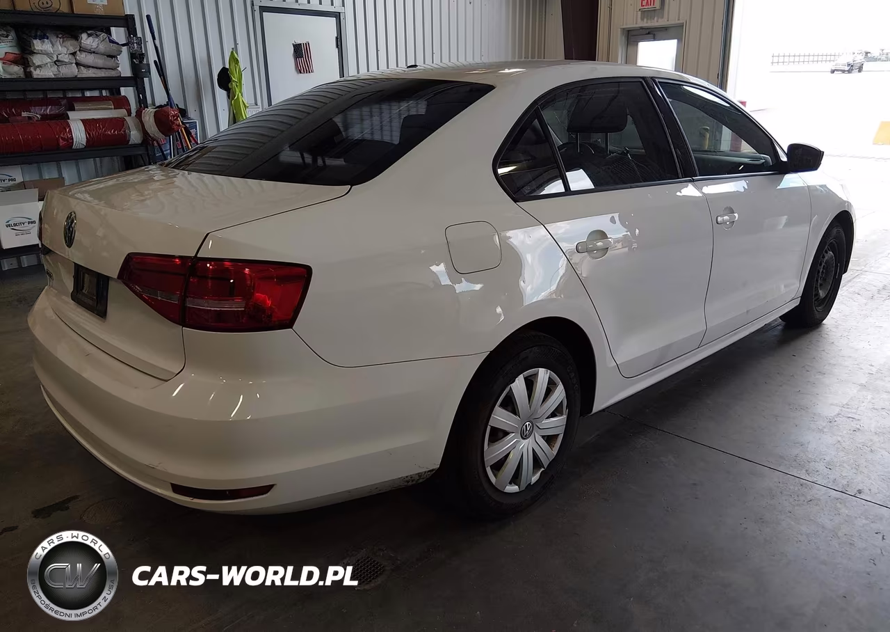 2015 Volkswagen Jetta 2.0L S VIN:3VW2K7AJ5FM309601 - 4