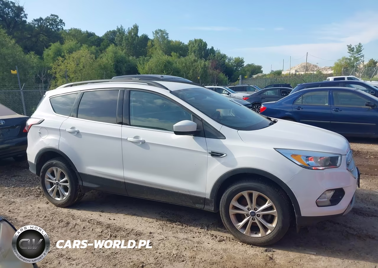 2018 Ford Escape Se VIN:1FMCU0GD9JUB15681 - 13