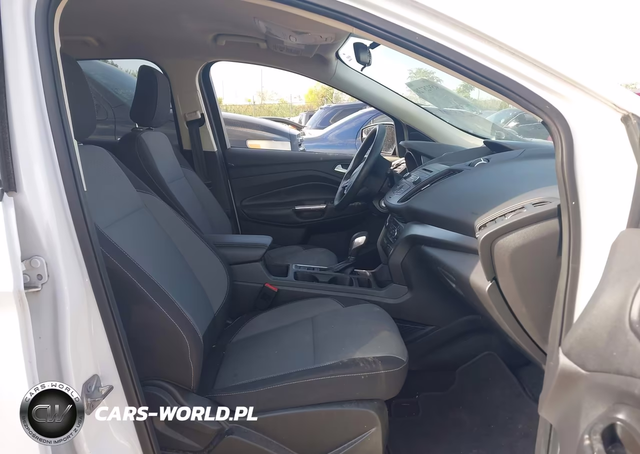 2018 Ford Escape Se VIN:1FMCU0GD9JUB15681 - 5
