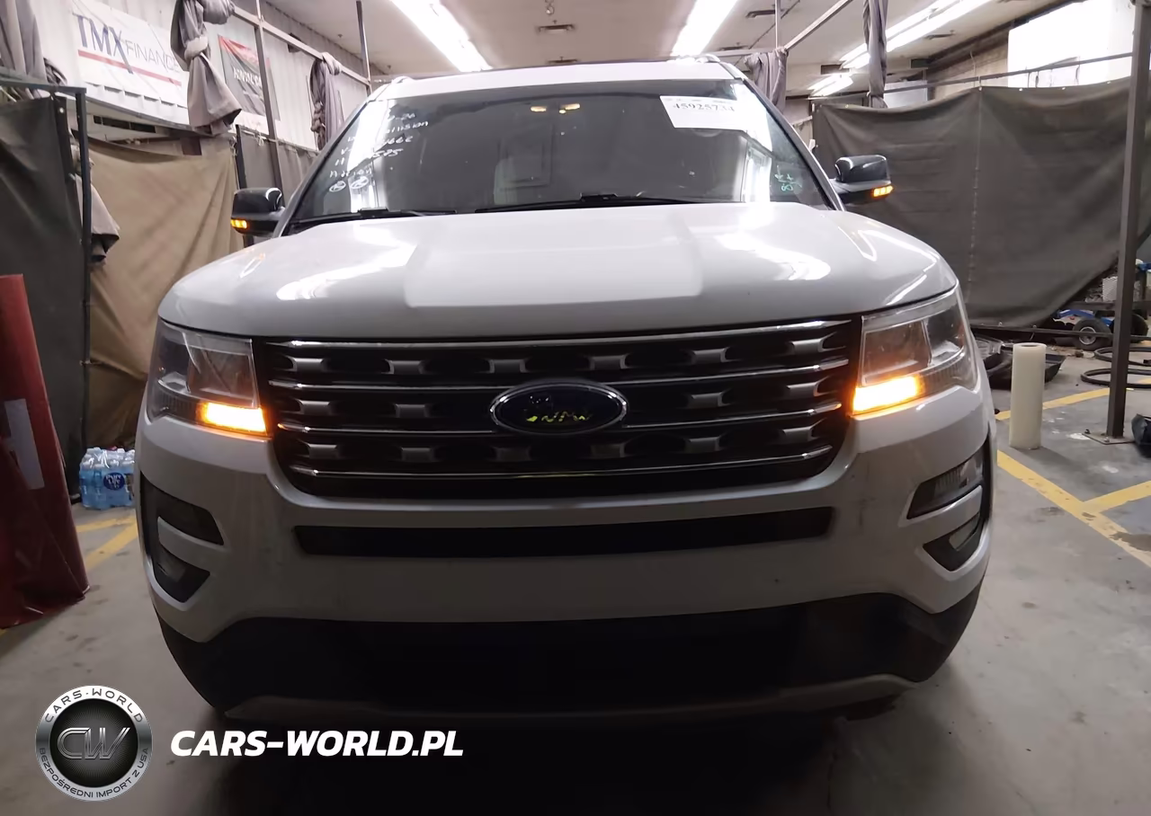 2017 Ford Explorer Xlt VIN:1FM5K7D86HGE24662 - 12